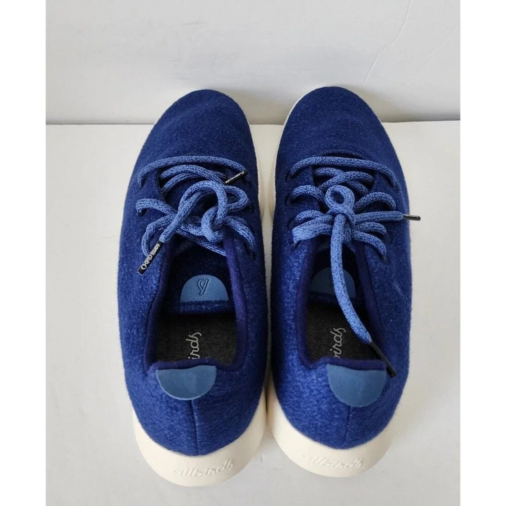 ALLBIRDS Mens WOOL RUNNERS Size 9 BLUE Embroidered Shoes NWOB